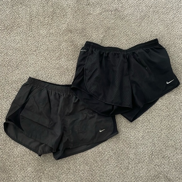 NIKE Dri-Fit Tempo Shorts 2-Pack - Black & Charcoal - Picture 1 of 3